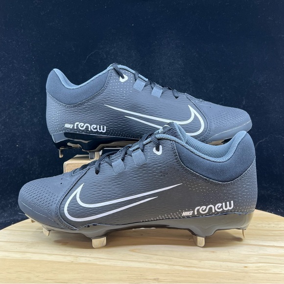 Nike Hyperdiamond 4 Pro Softball Women’s Size 9 Metal Cleats Black CZ5920-005 - Picture 1 of 9